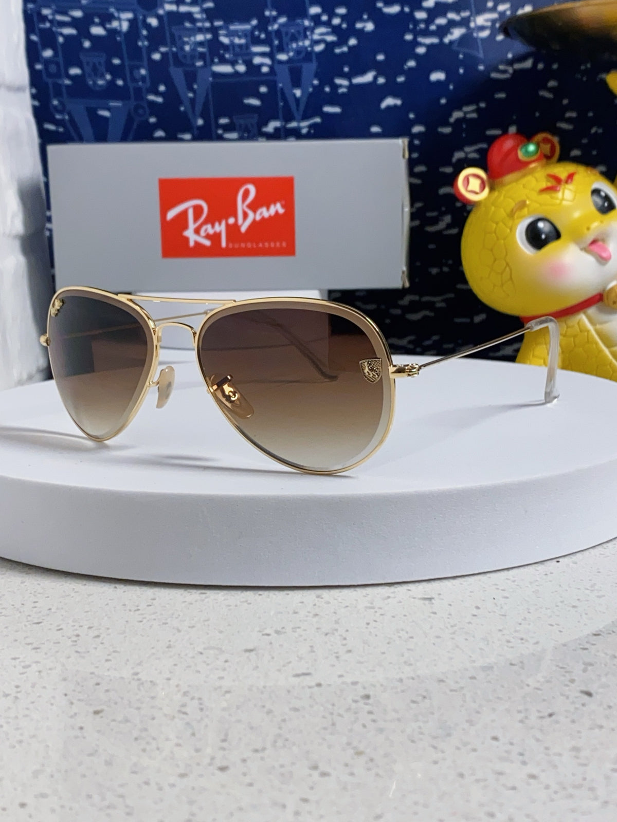 Ray-Ban Aviator Silver Lens Sunglasses for Men & Women - 383207