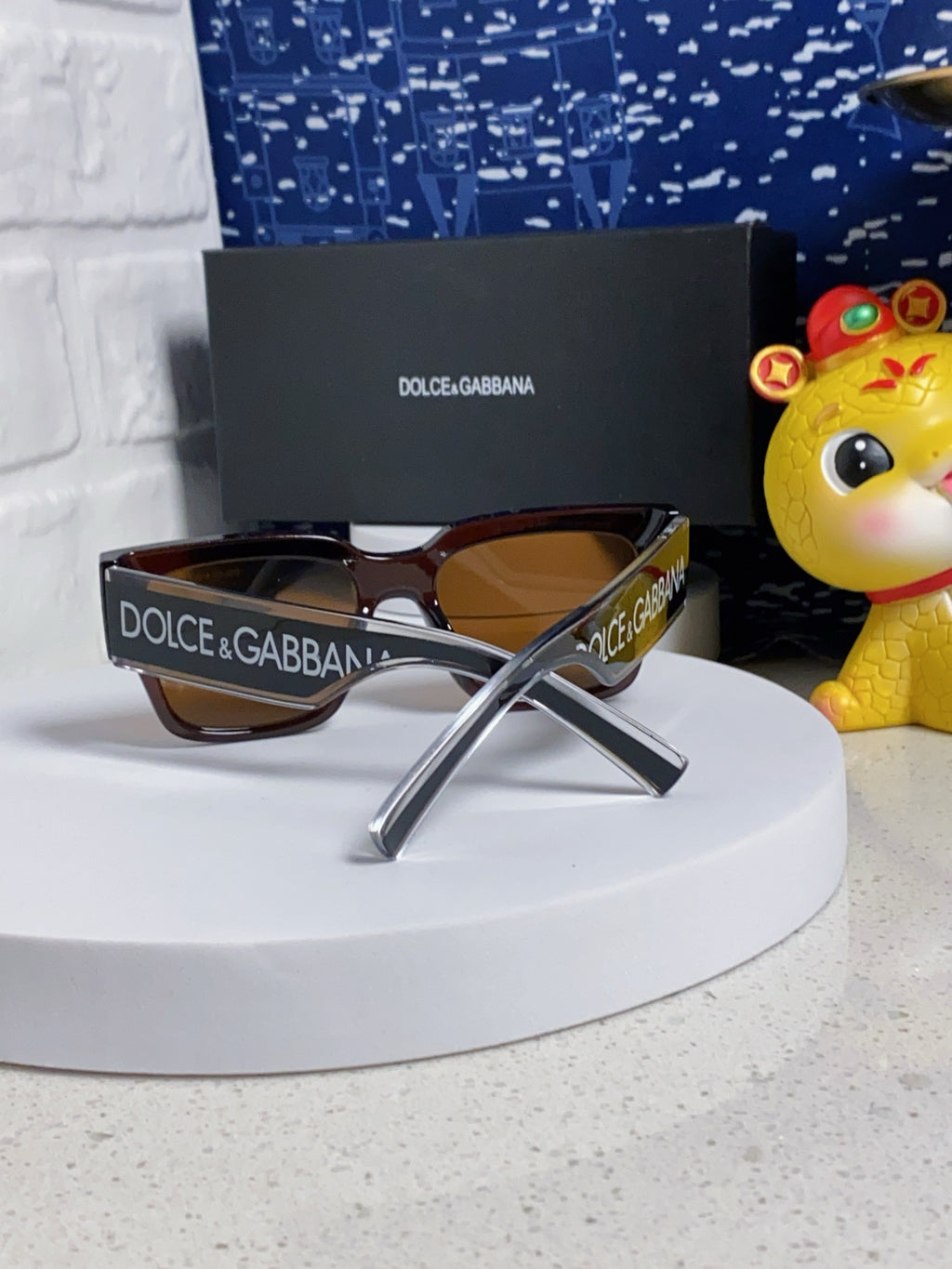 Dolce & Gabbana Rectangular Brown Lens Sunglasses for Men & Women - detail image 3