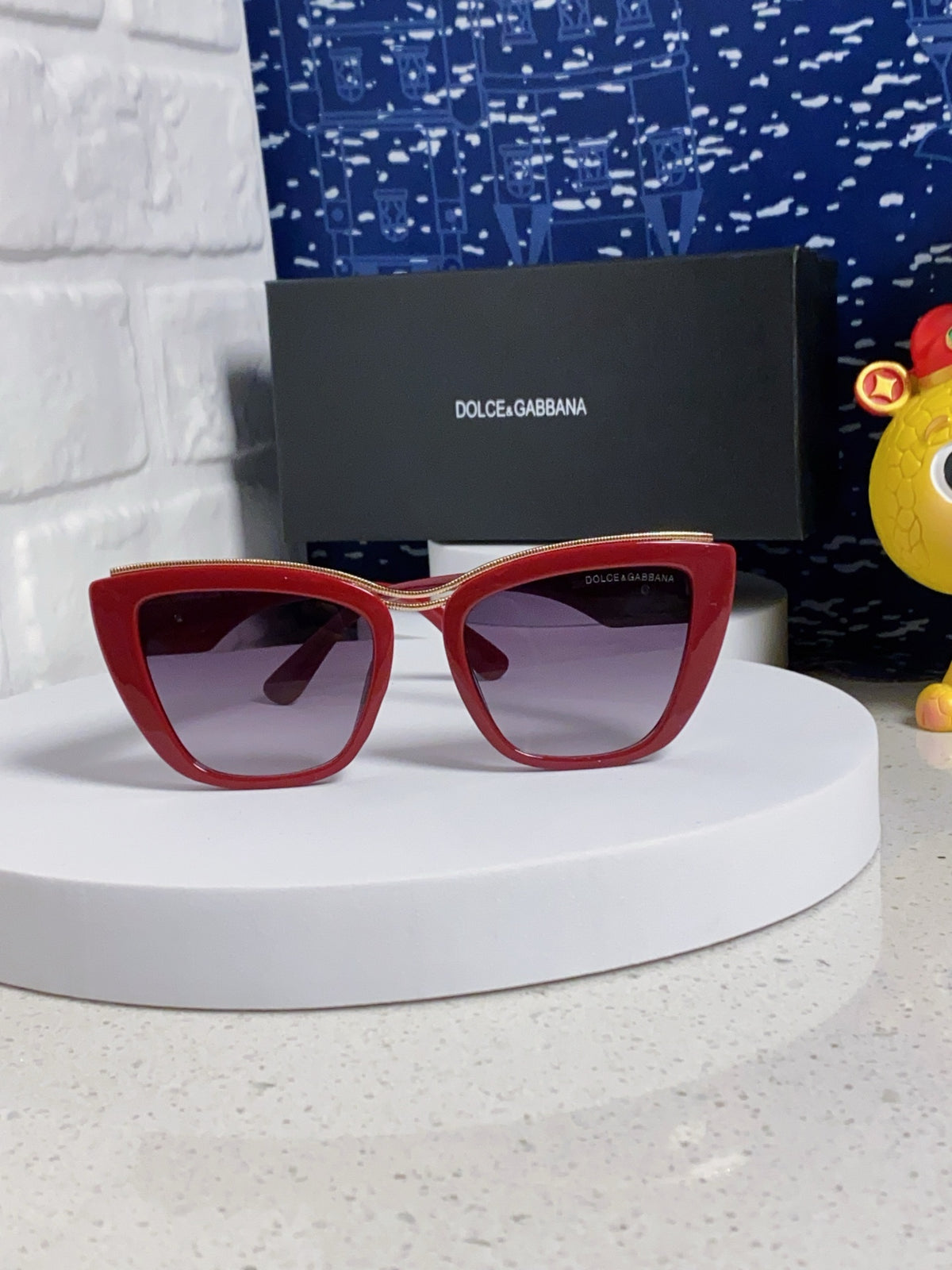 Dolce & Gabbana Cat-Eye Red Lens Sunglasses for Men & Women - 416566 - detail image 2