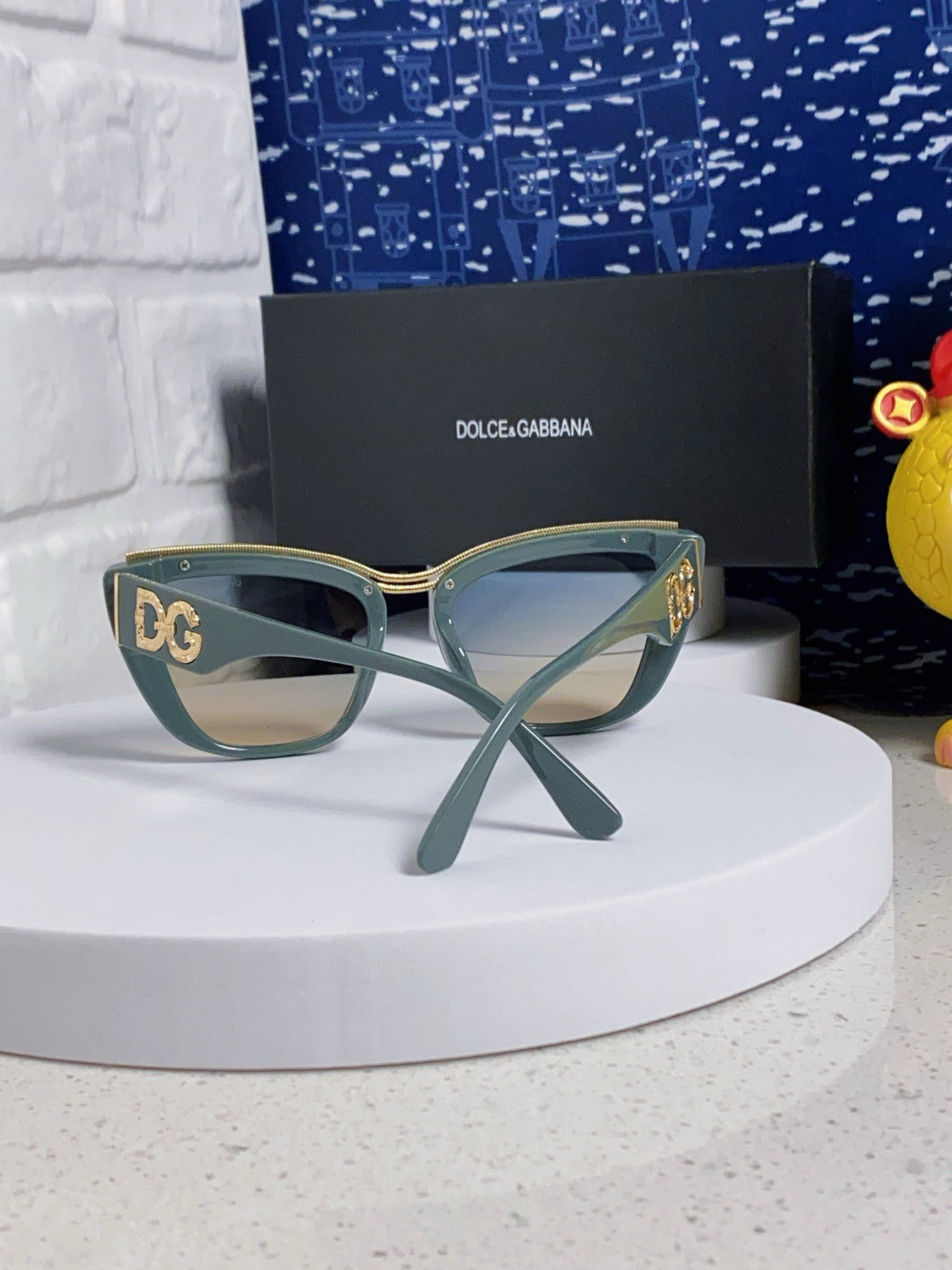 Dolce & Gabbana Cat-Eye Silver Lens Sunglasses for Men & Women - 416567 - detail image 3