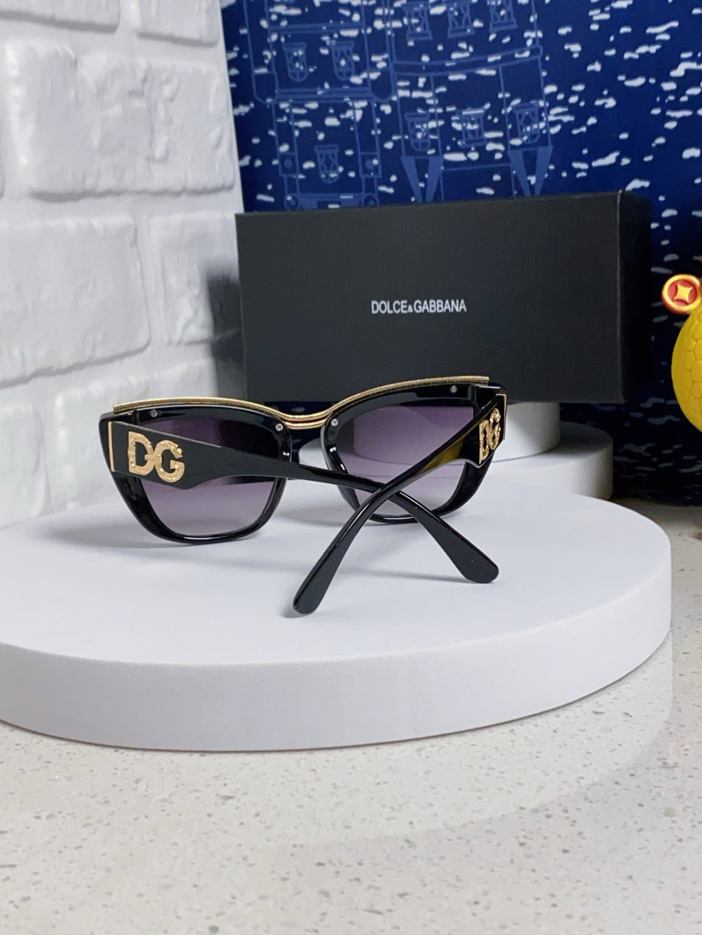 Dolce & Gabbana Cat-Eye Silver Lens Sunglasses for Men & Women - detail image 3