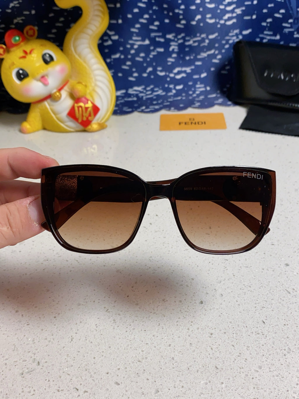 Fendi Polarized Cat-Eye Brown Lens Sunglasses for Men & Women - 416316 - detail image 4