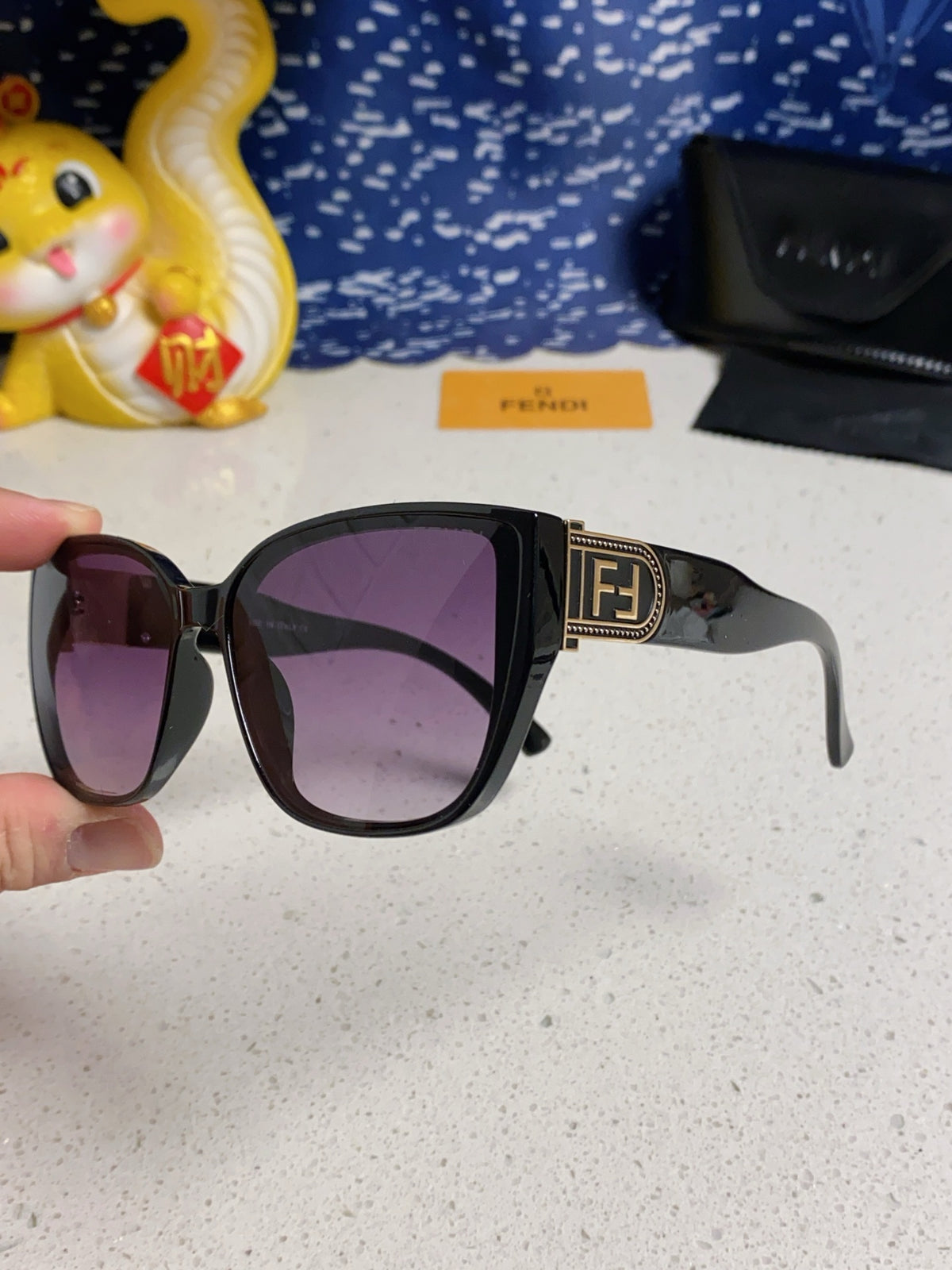 Fendi Polarized Cat-Eye Silver Lens Sunglasses for Men & Women - 449818 - detail image 6