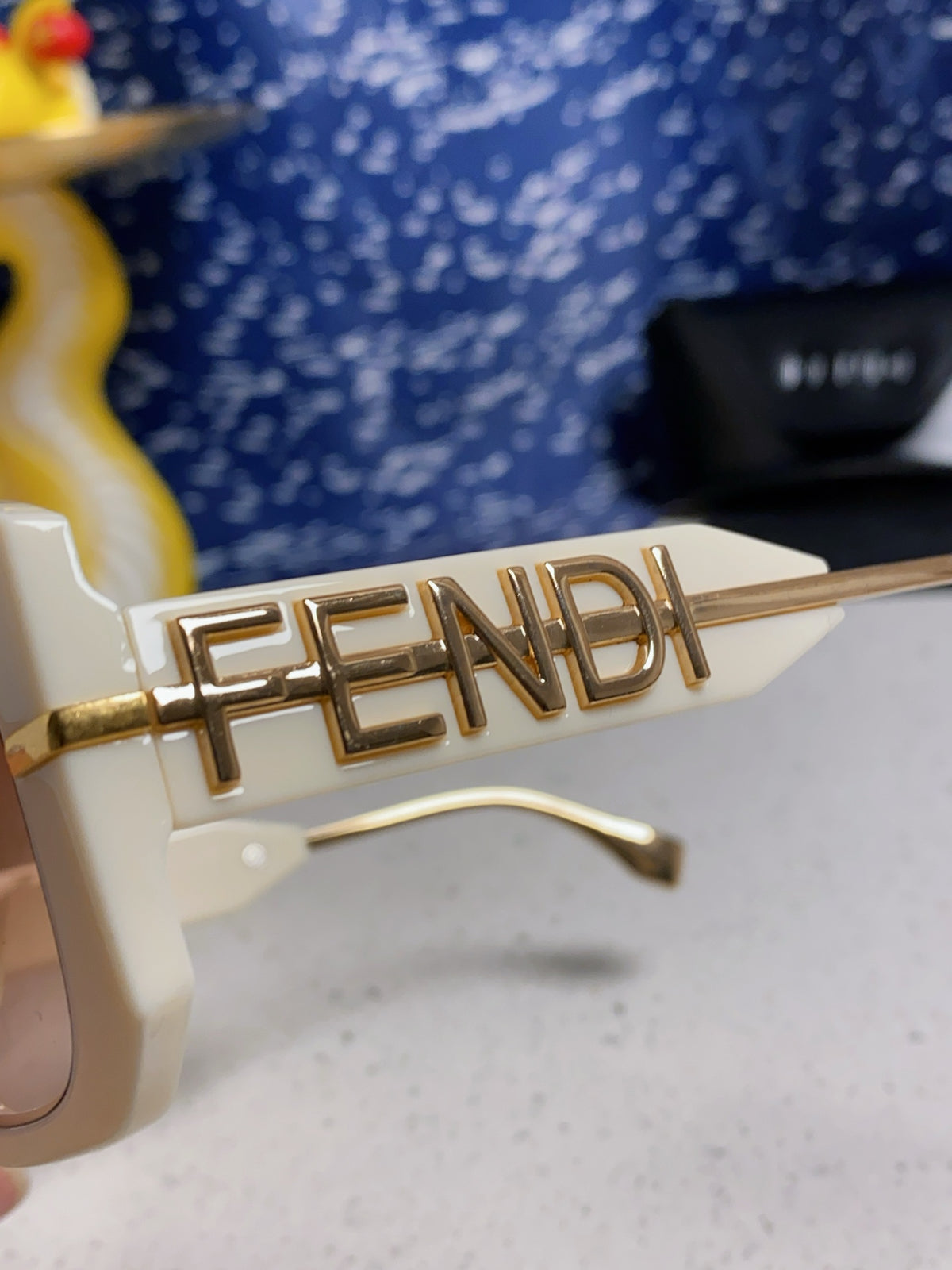 Fendi Oversized Brown Lens Sunglasses for Women - 466211 - detail image 7