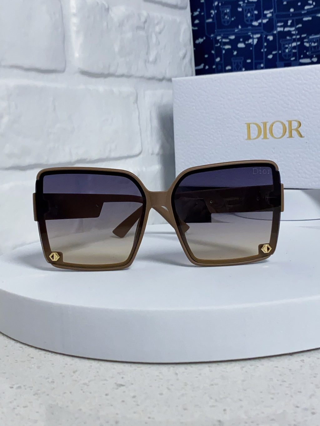 Dior Polarized Fashion Gray Lens Sunglasses for Women - 997973 - detail image 2