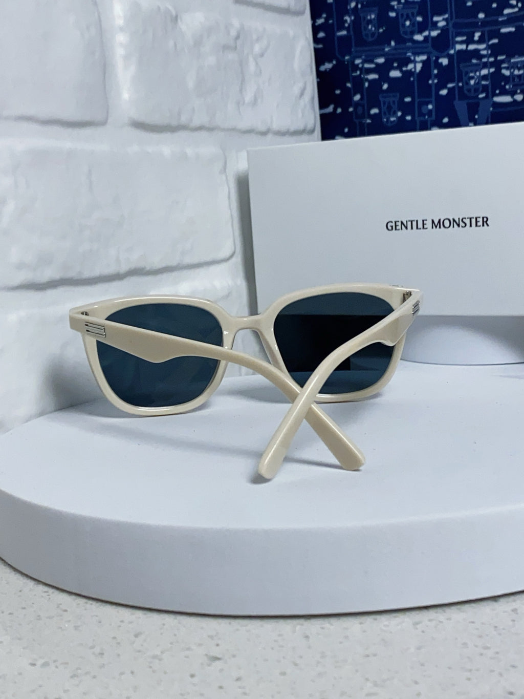 Gentle Monster HEIZER Square Blue Lens Sunglasses for Men & Women - 432934 - detail image 3