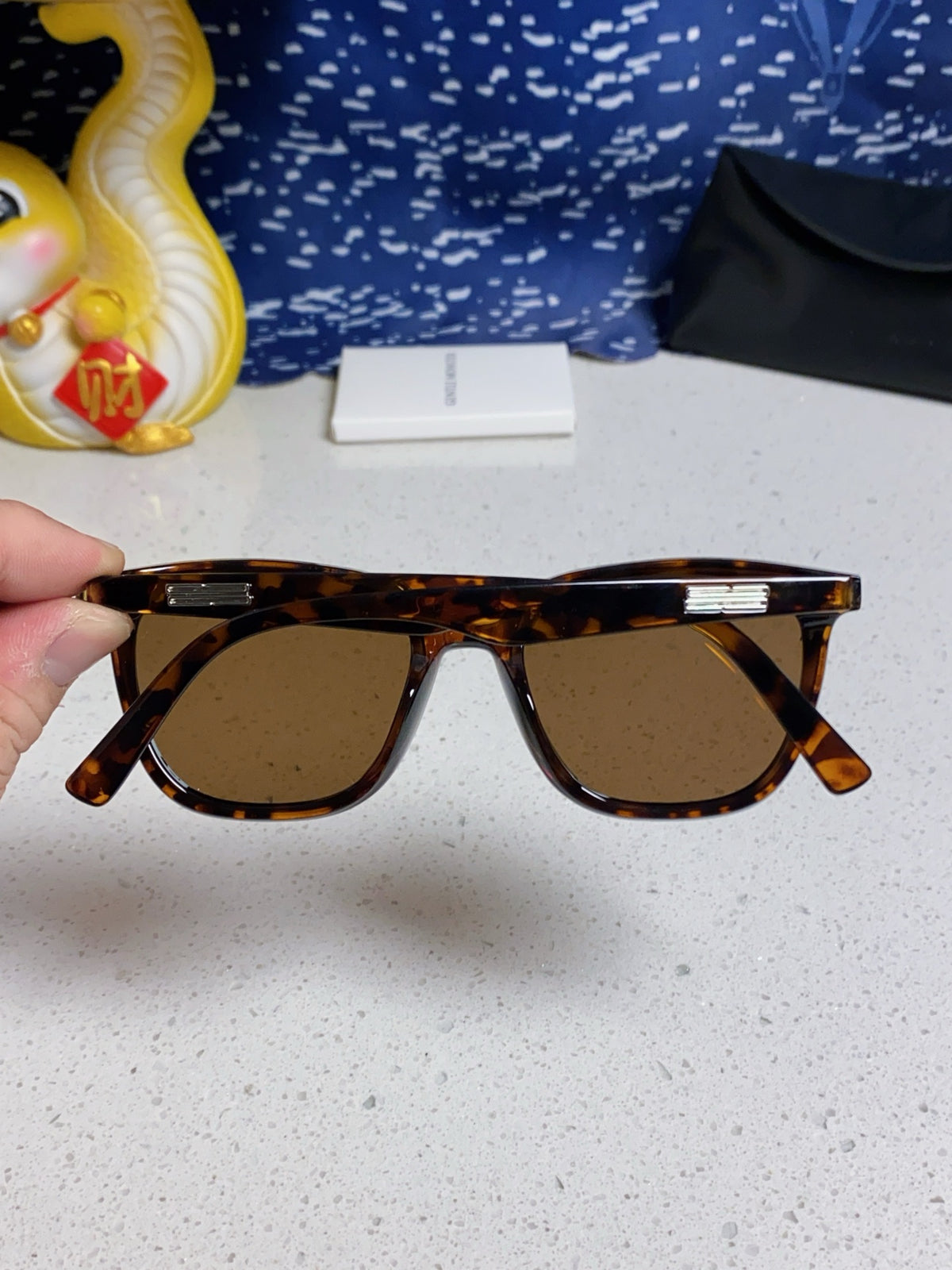 Gentle Monster HEIZER Square Brown Lens Sunglasses for Men & Women - 432935 - detail image 5