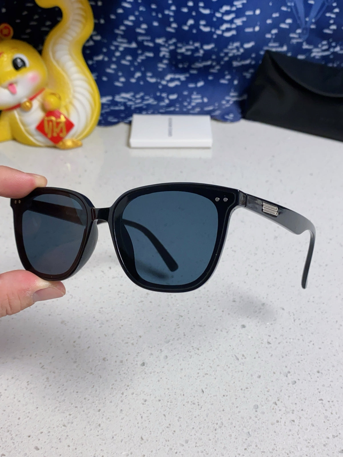 Gentle Monster HEIZER Square Red Lens Sunglasses for Men & Women - 432937 - detail image 6