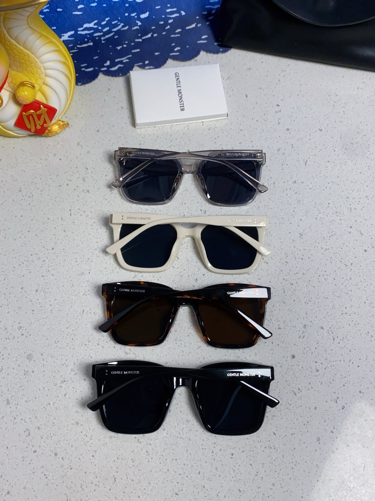 Gentle Monster DREAMER17 Oversized Black Lens Sunglasses for Men & Women - detail image 12