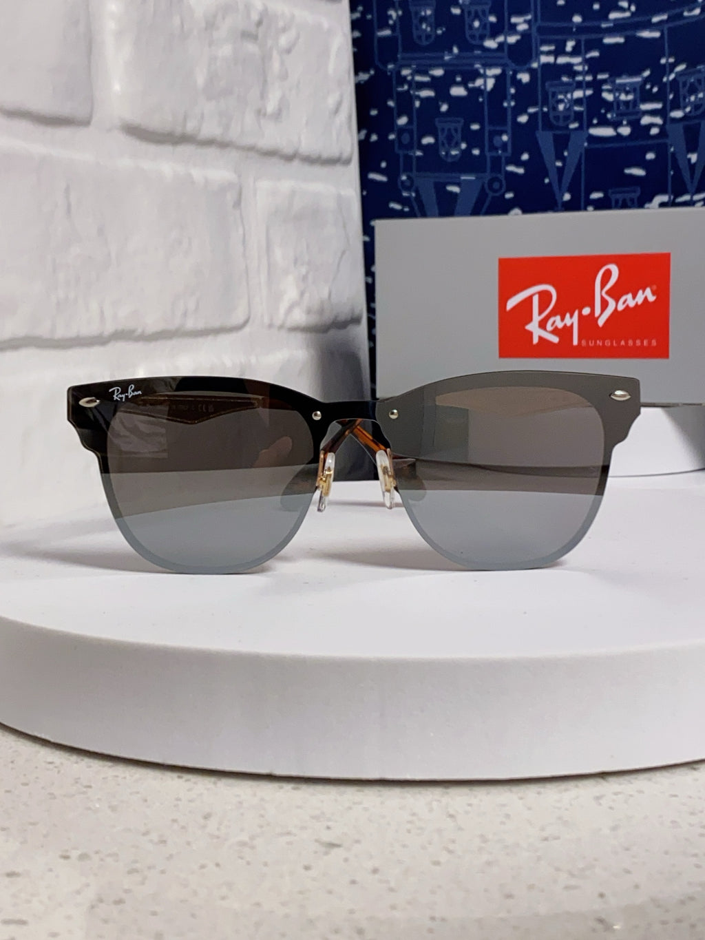 Ray-Ban RB3576 Lightweight Rimless Silver Lens Sunglasses for Men & W - 466508 - detail image 2