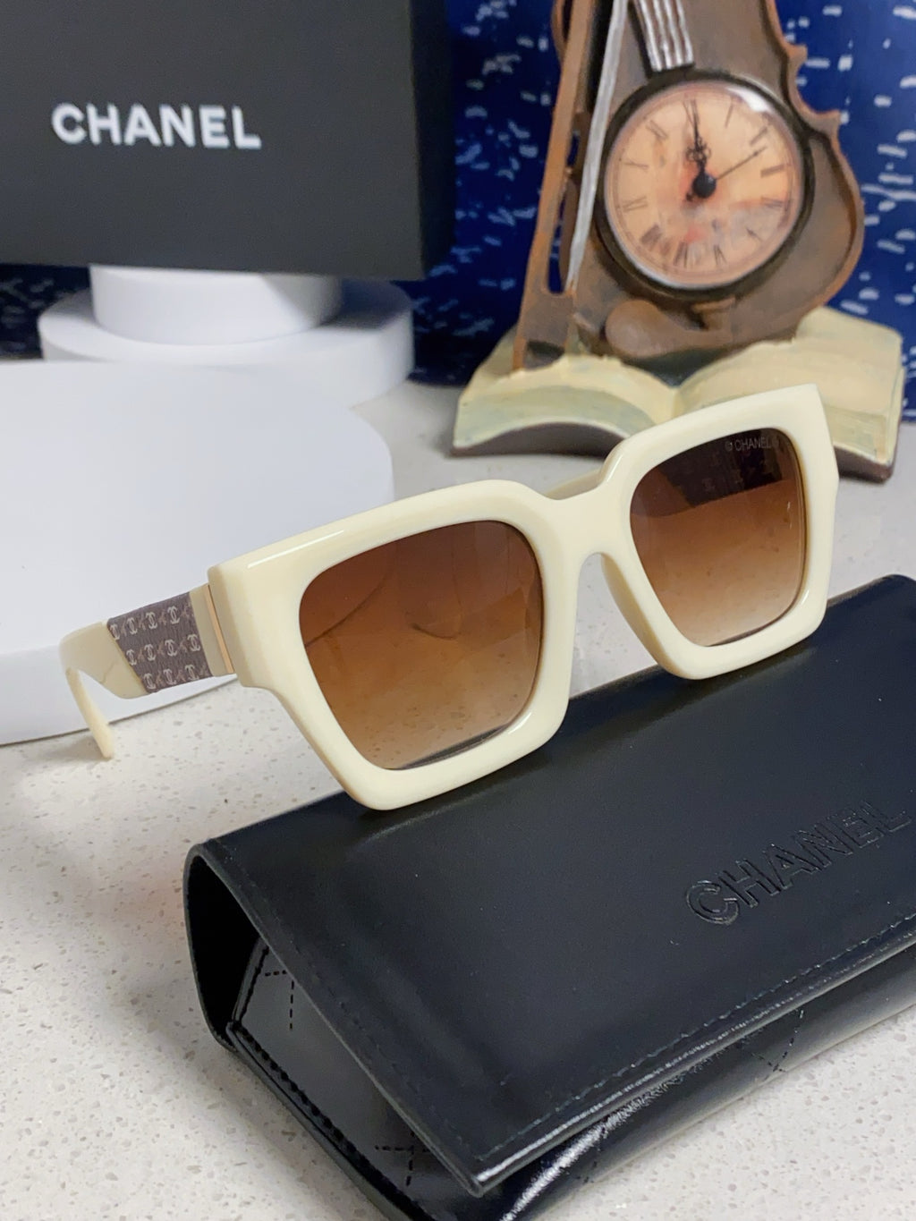 Chanel Polarized Square Brown Lens Sunglasses for Women - 158343 - detail image 10