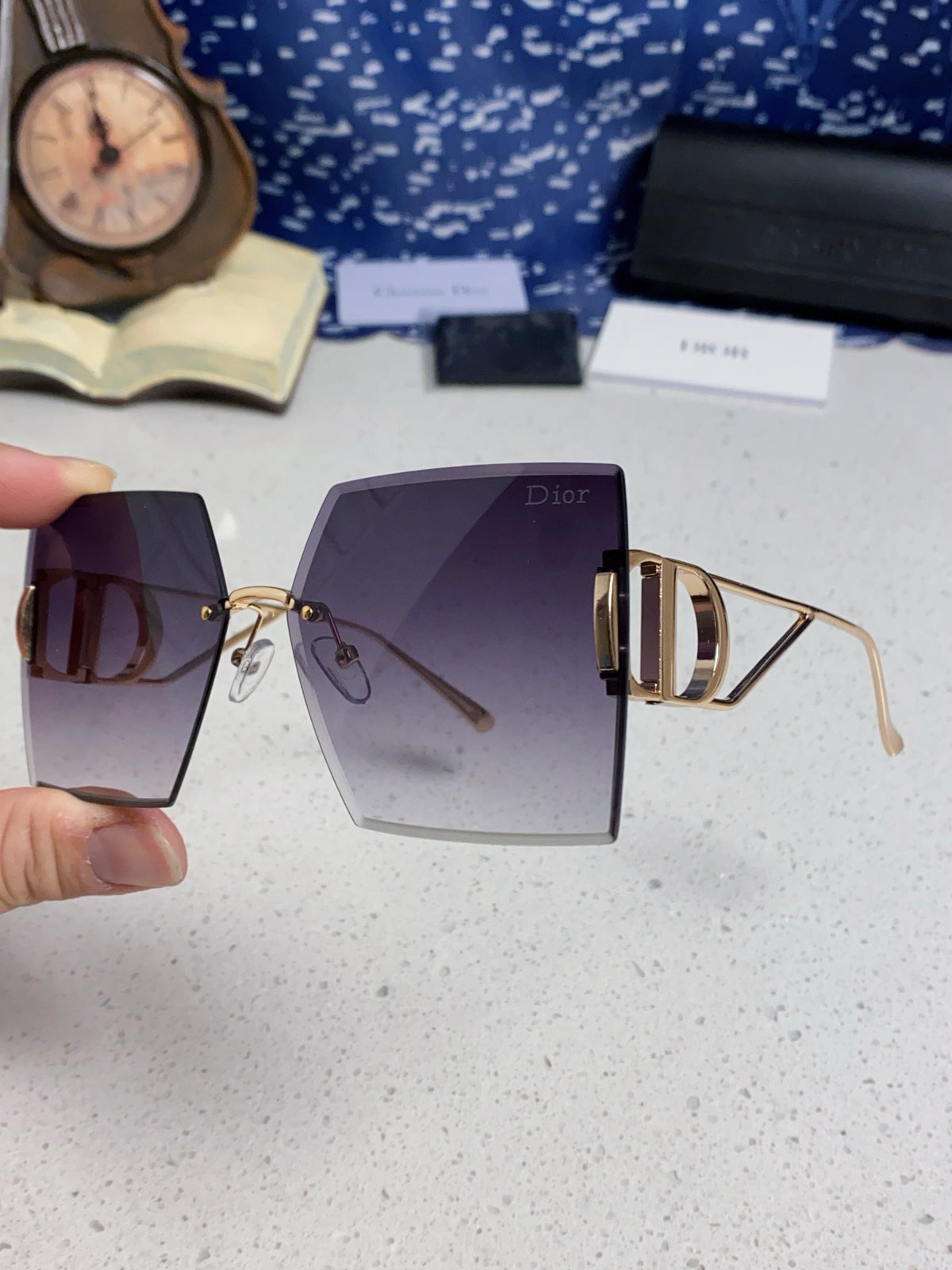 Dior 30MONTAIGNE Lightweight Rimless Gray Lens Sunglasses for Men & W - 415361 - detail image 6