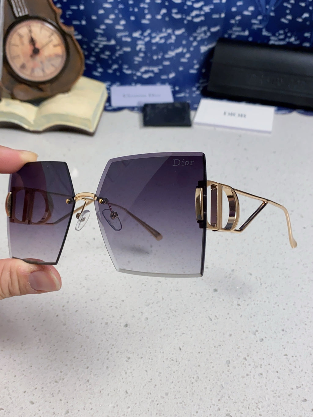 Dior 30MONTAIGNE Lightweight Rimless Gray Lens Sunglasses for Men & W - 867125 - detail image 6