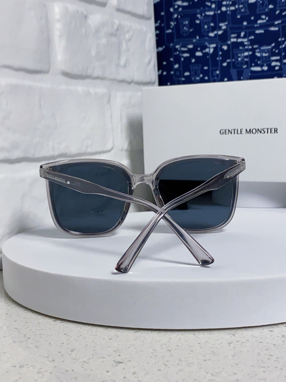 Gentle Monster FIRDA Oversized Blue Lens Sunglasses for Women - 416478 - detail image 3
