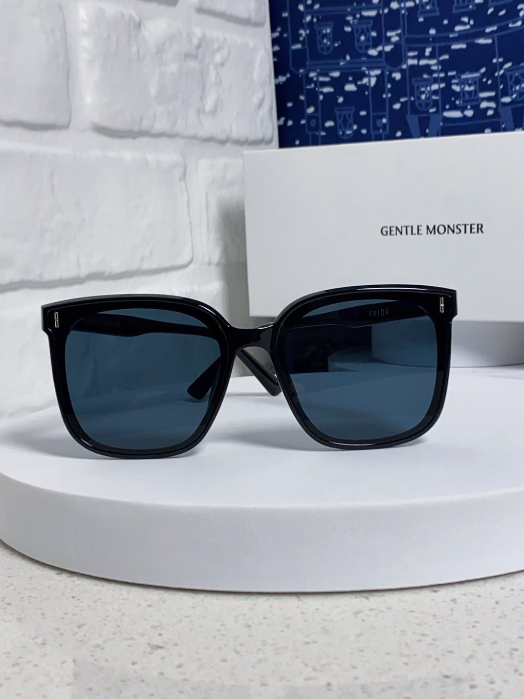 Gentle Monster FIRDA Oversized Red Lens Sunglasses for Women - detail image 2