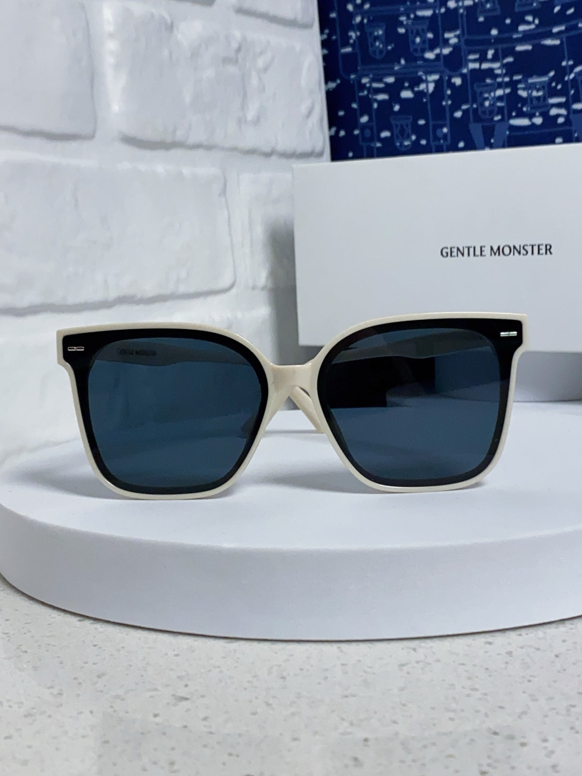 Gentle Monster SAL Acetate Square Blue Lens Sunglasses for Men & Wome - 432940 - detail image 2