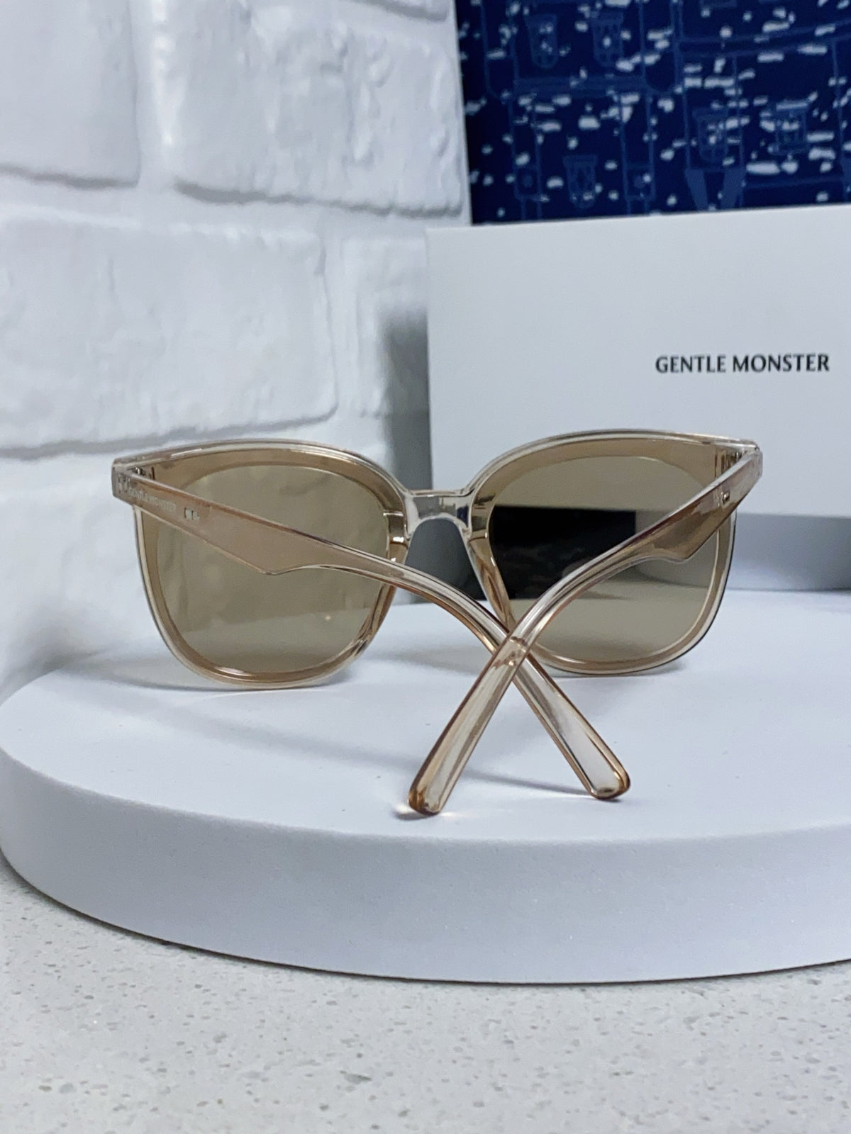 Gentle Monster ROSY Square Gray Lens Sunglasses for Men & Women - detail image 3
