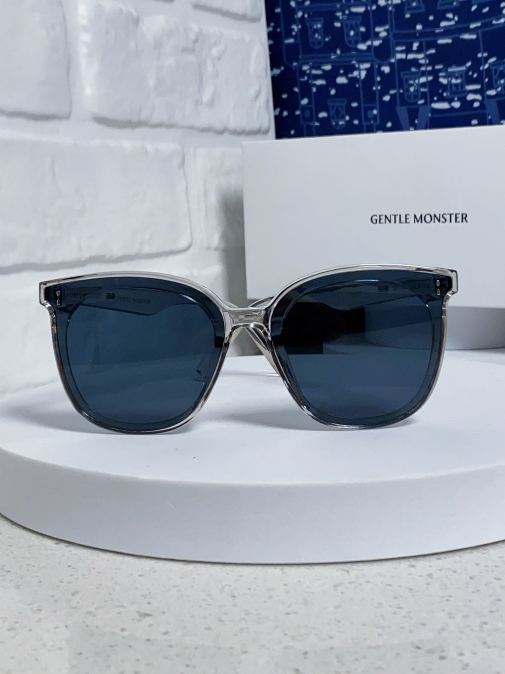 Gentle Monster ROSY Square Blue Lens Sunglasses for Men & Women - 432948 - detail image 2