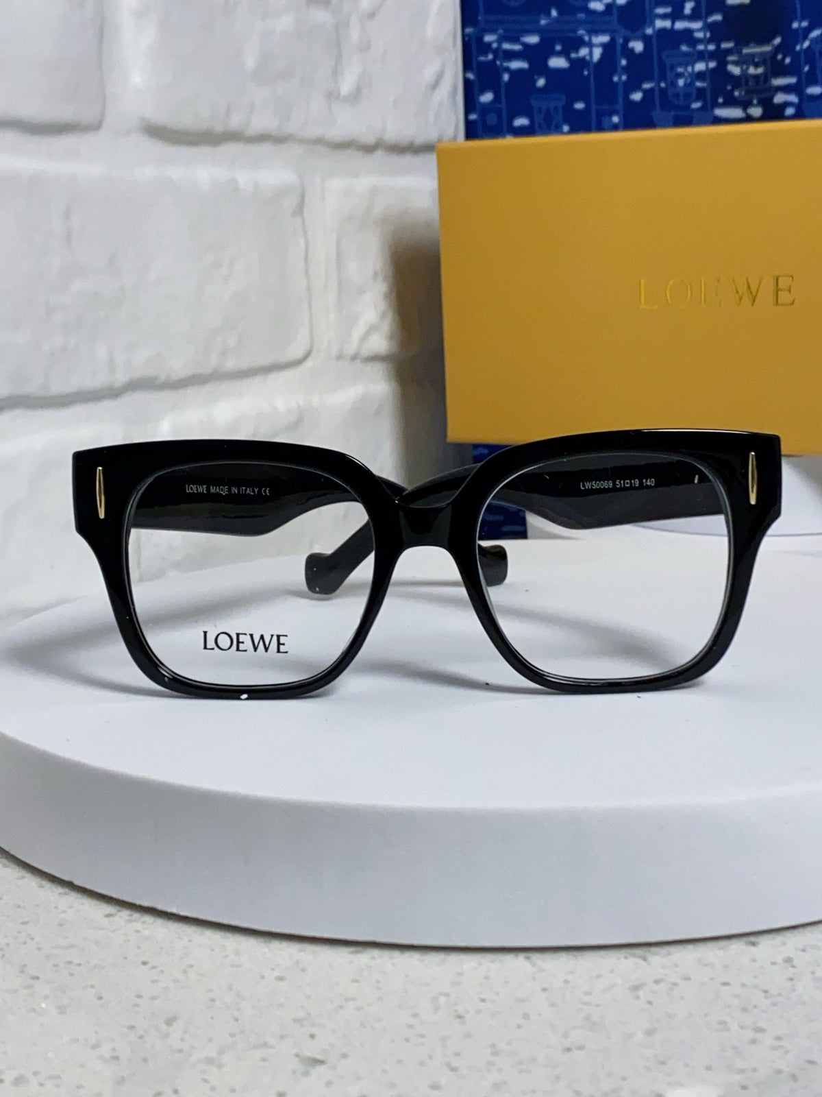 Loewe LW50069 Oversized Silver Lens Sunglasses for Men & Women - detail image 2