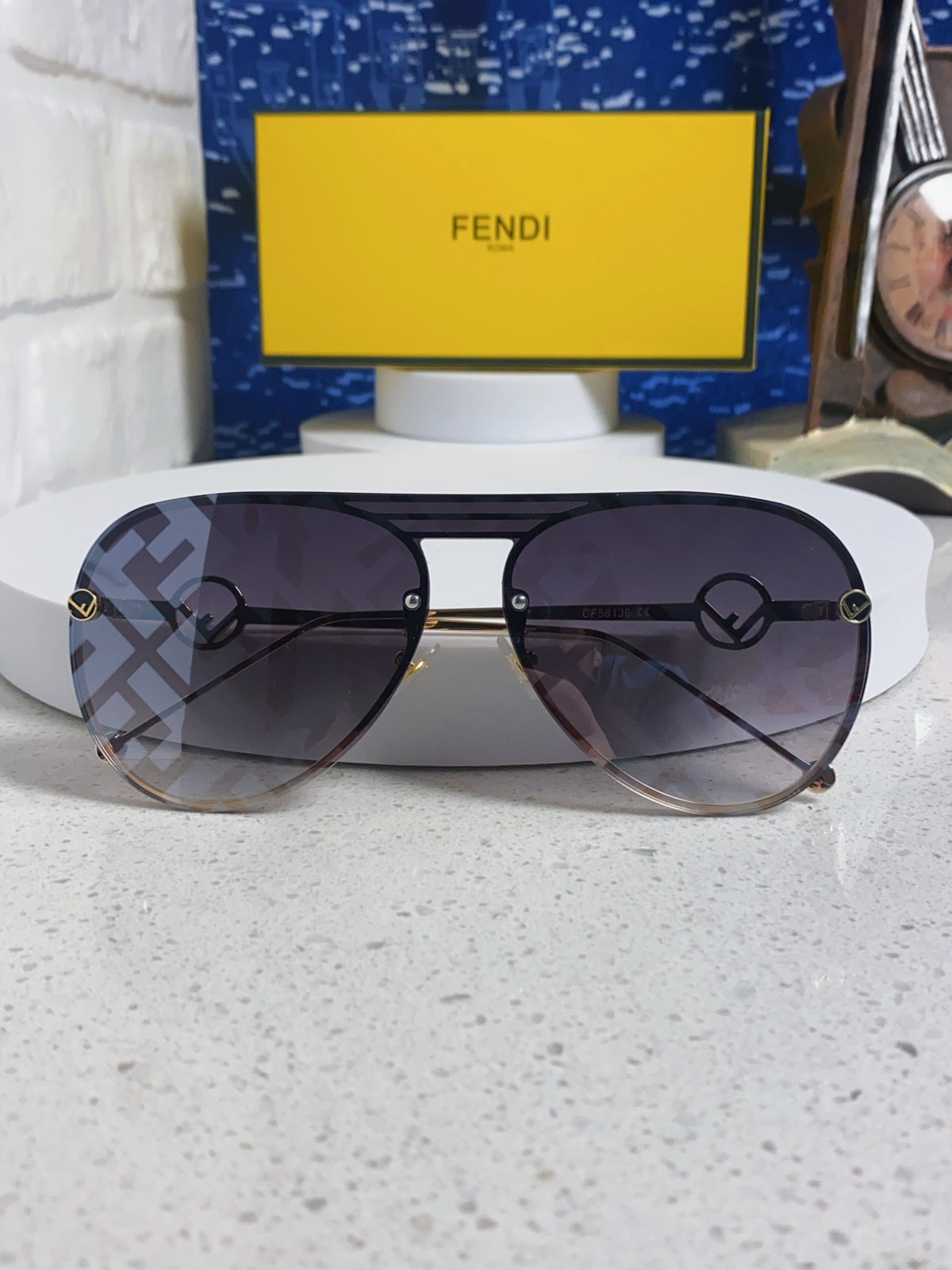 Fendi Aviator Gray Lens Sunglasses for Men & Women - detail image 8