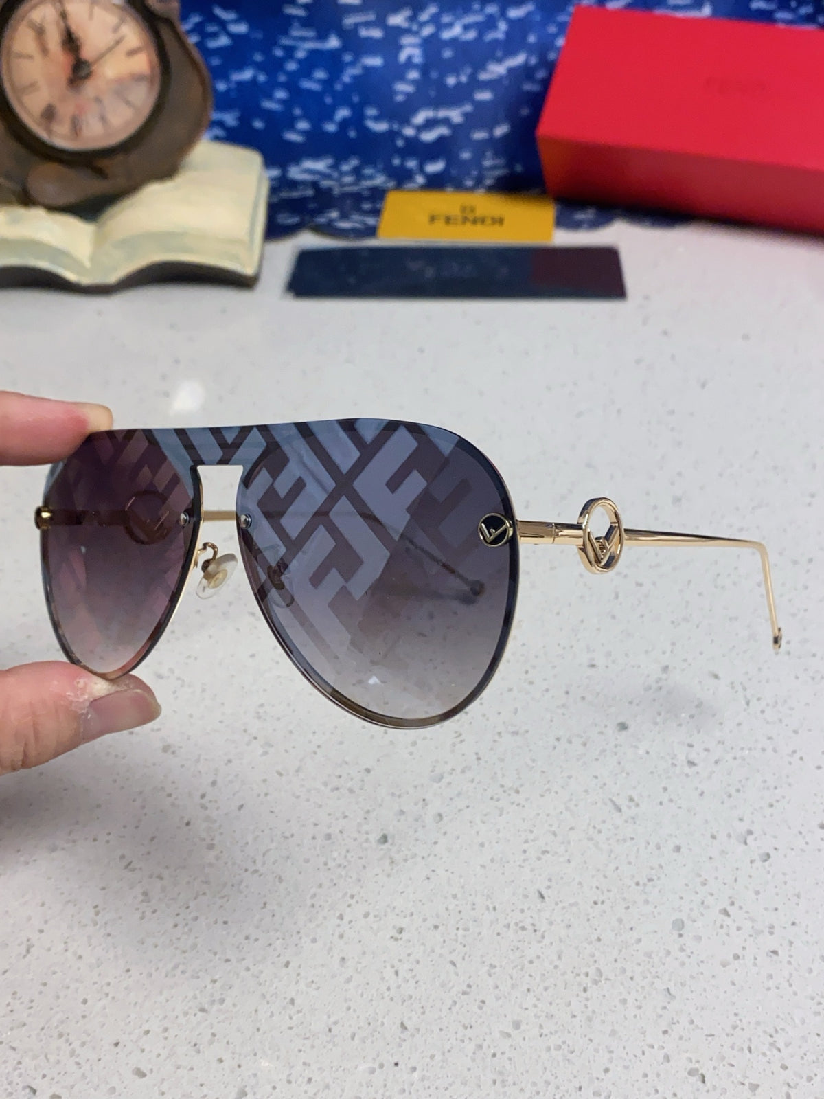 Fendi Aviator Gray Lens Sunglasses for Men & Women - detail image 6