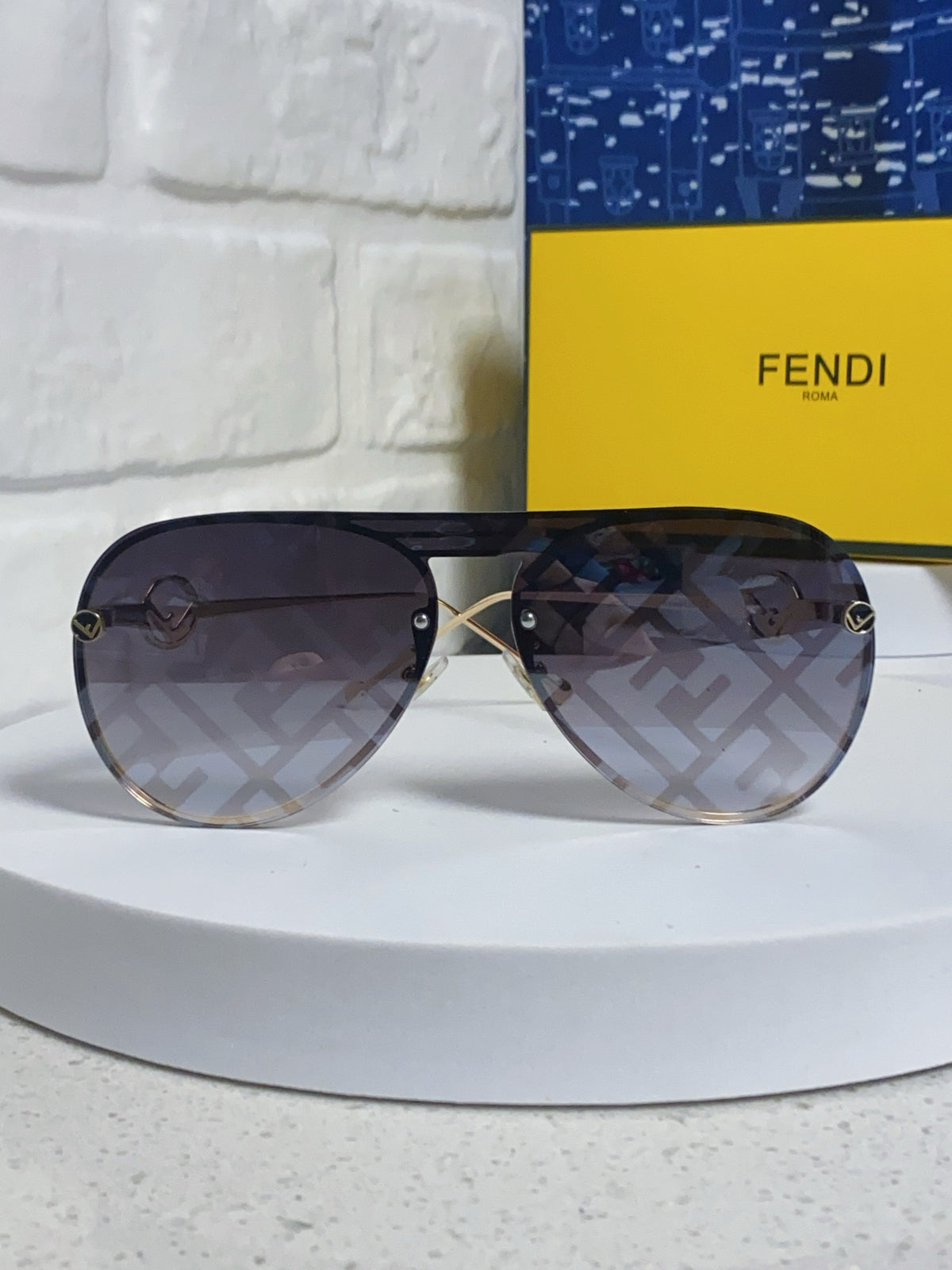 Fendi Aviator Gray Lens Sunglasses for Men & Women - 416301 - detail image 2
