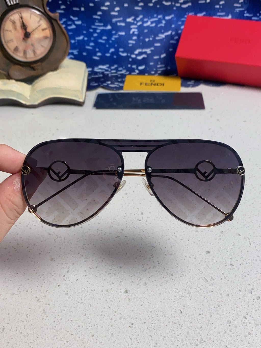 Fendi Aviator Gray Lens Sunglasses for Men & Women - detail image 4