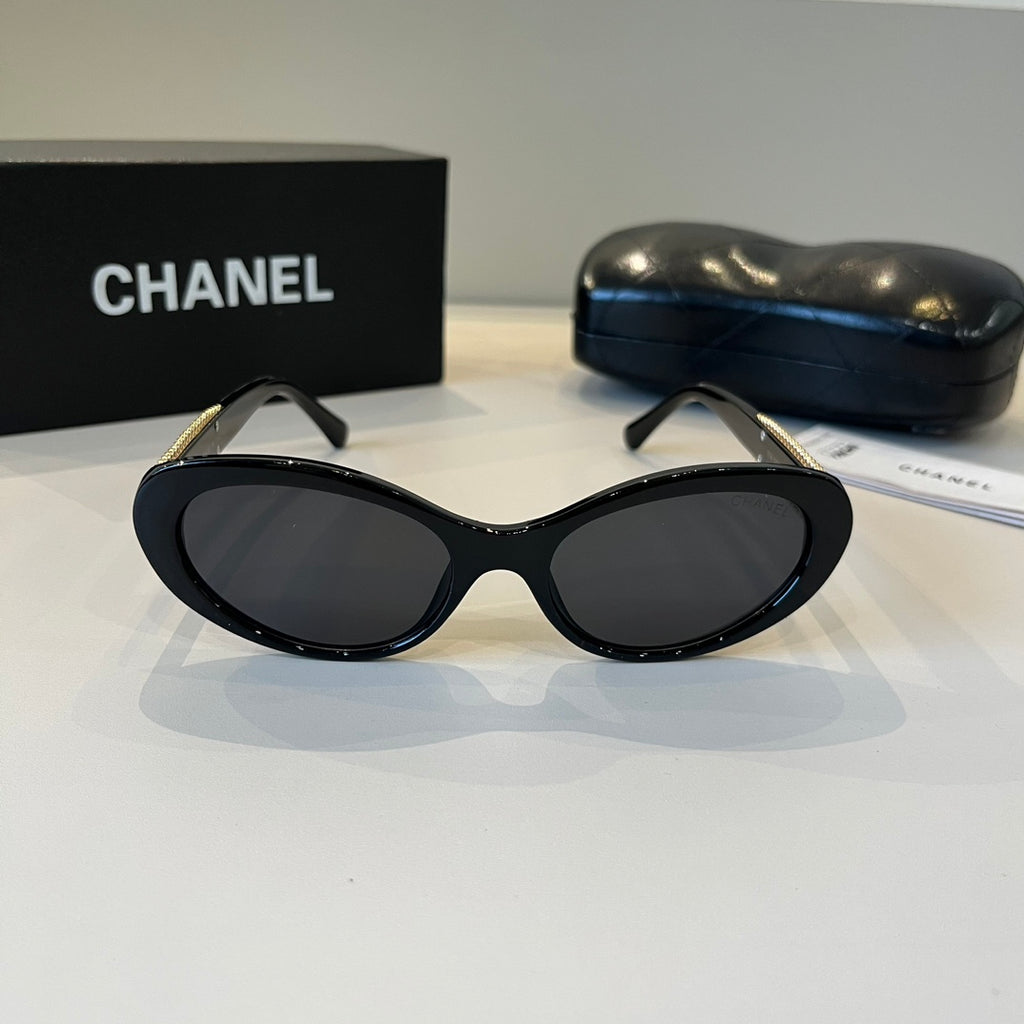 Chanel Oversized Silver Lens Sunglasses for Men & Women - 465093 - detail image 2