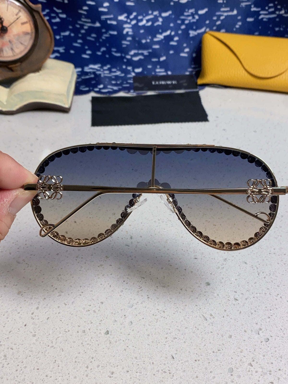 Loewe Oversized Gray Lens Sunglasses for Men & Women - 432835 - detail image 5