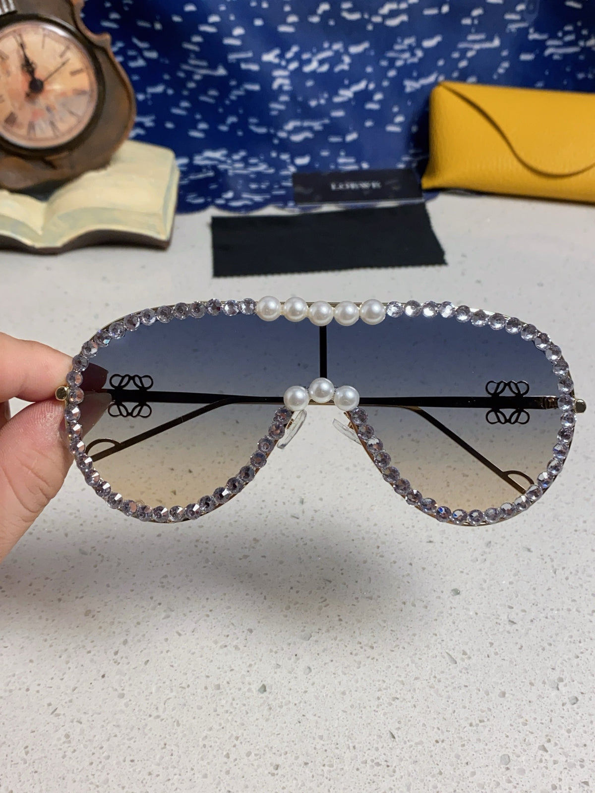 Loewe Oversized Gray Lens Sunglasses for Men & Women - 432835 - detail image 4