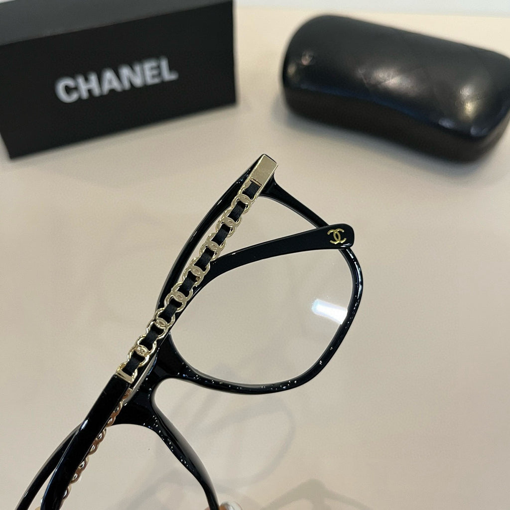Chanel Oversized Silver Lens Sunglasses for Men & Women - 382185 - detail image 6