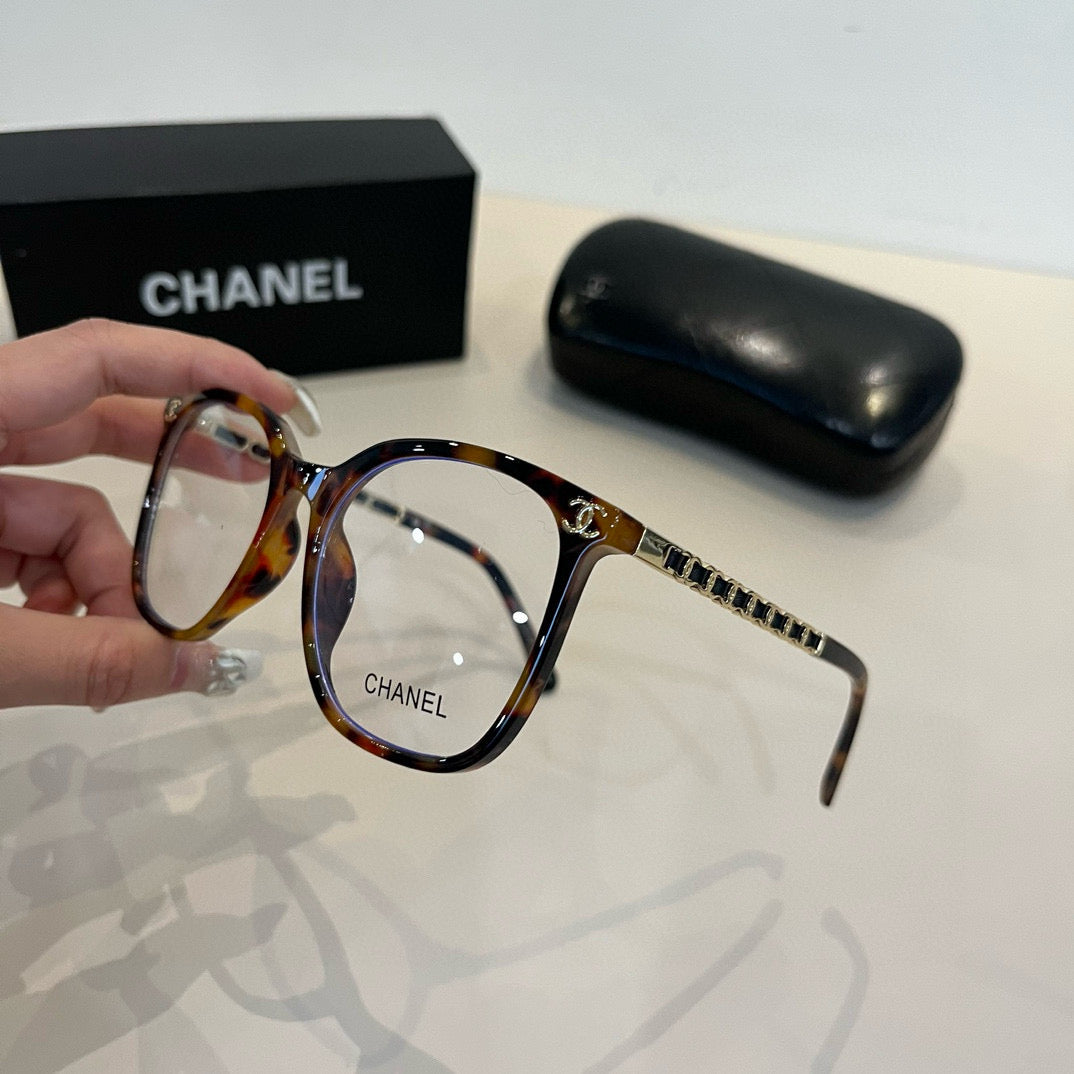 Chanel Oversized Silver Lens Sunglasses for Men & Women - 382186 - detail image 4