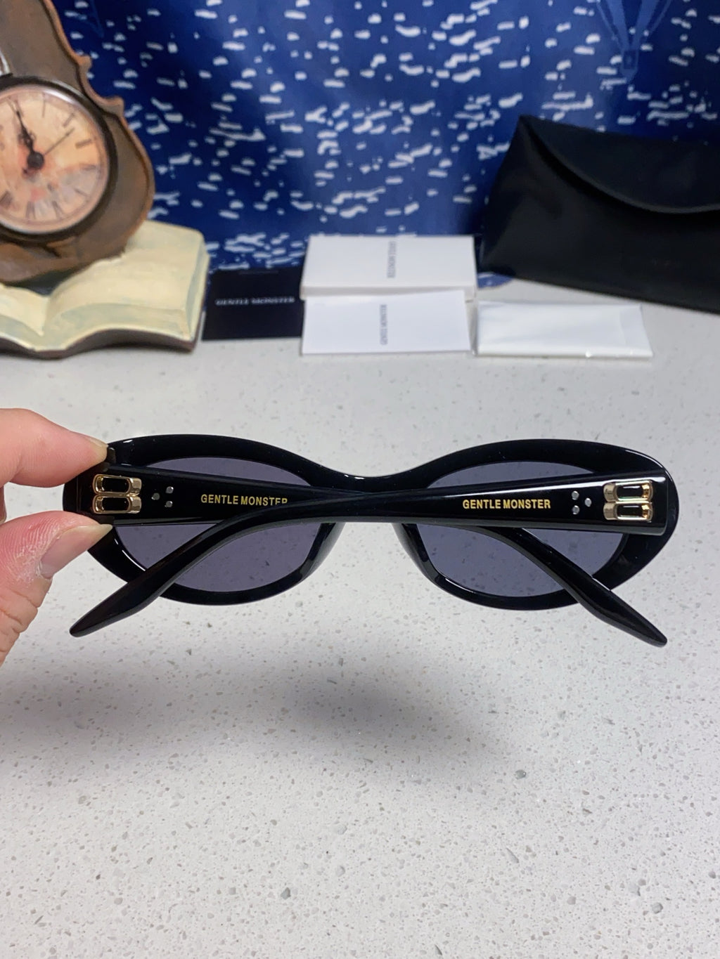 Gentle Monster COCOA Oval Black Lens Sunglasses for Men & Women - 432959 - detail image 5