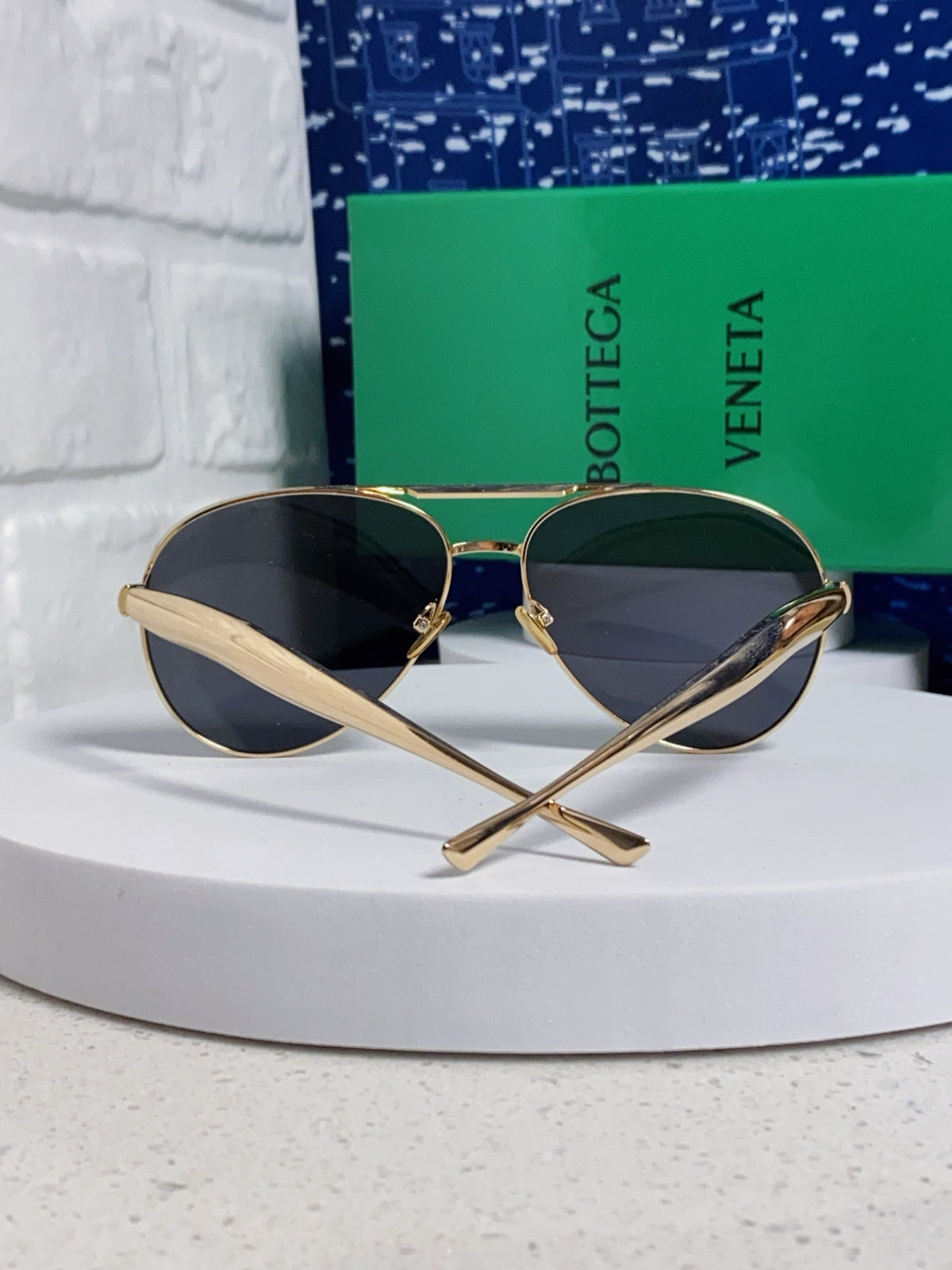 Bottega Veneta Metal Aviator Red Lens Sunglasses for Men & Women - 416429 - detail image 3