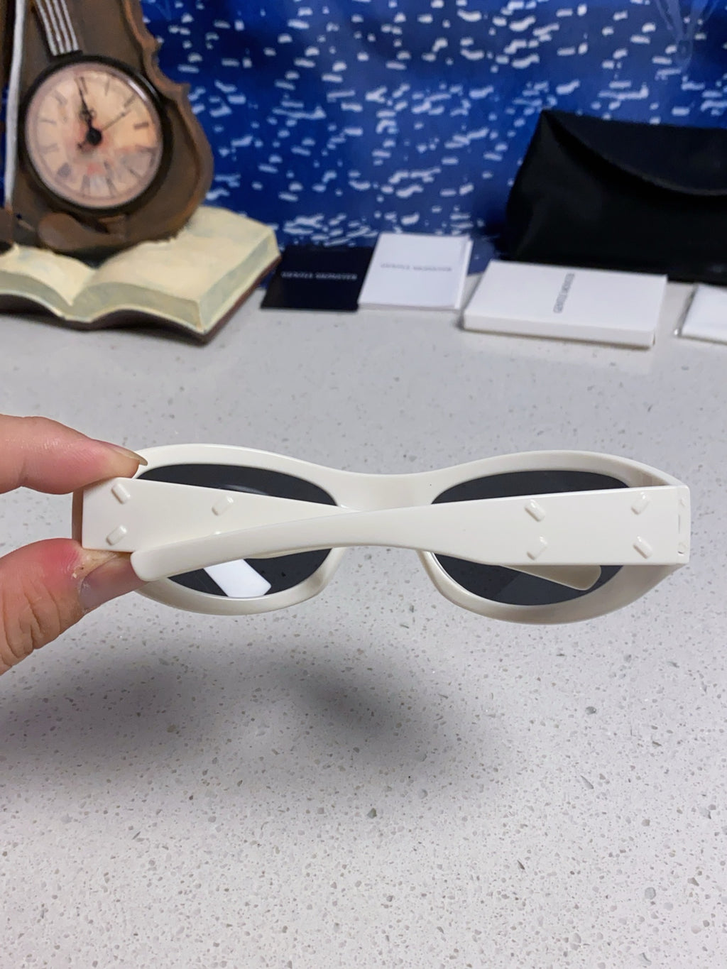 Gentle Monster MM003 Cat-Eye Silver Lens Sunglasses for Women - 416457 - detail image 5