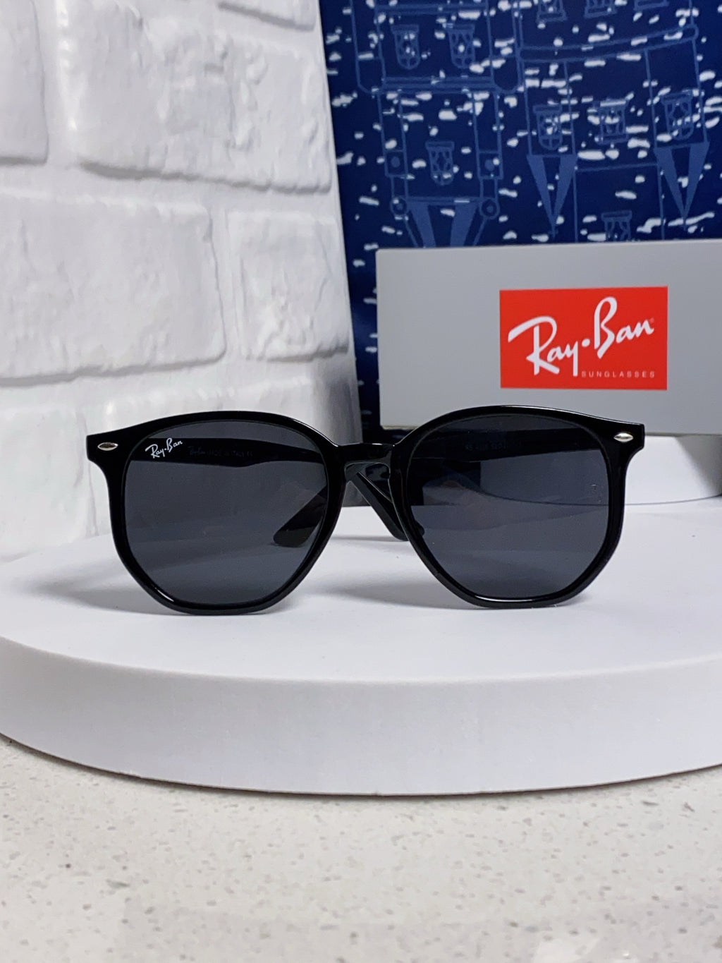 Ray-Ban RB4306 Oversized Black Lens Sunglasses for Men & Women - detail image 2