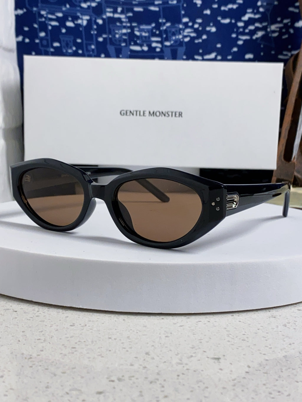 Gentle Monster DADA Cat-Eye Brown Lens Sunglasses for Men & Women