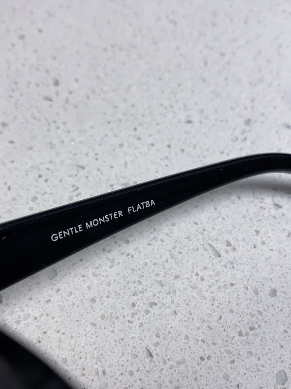Gentle Monster DADA Cat-Eye Black Lens Sunglasses for Men & Women - detail image 8