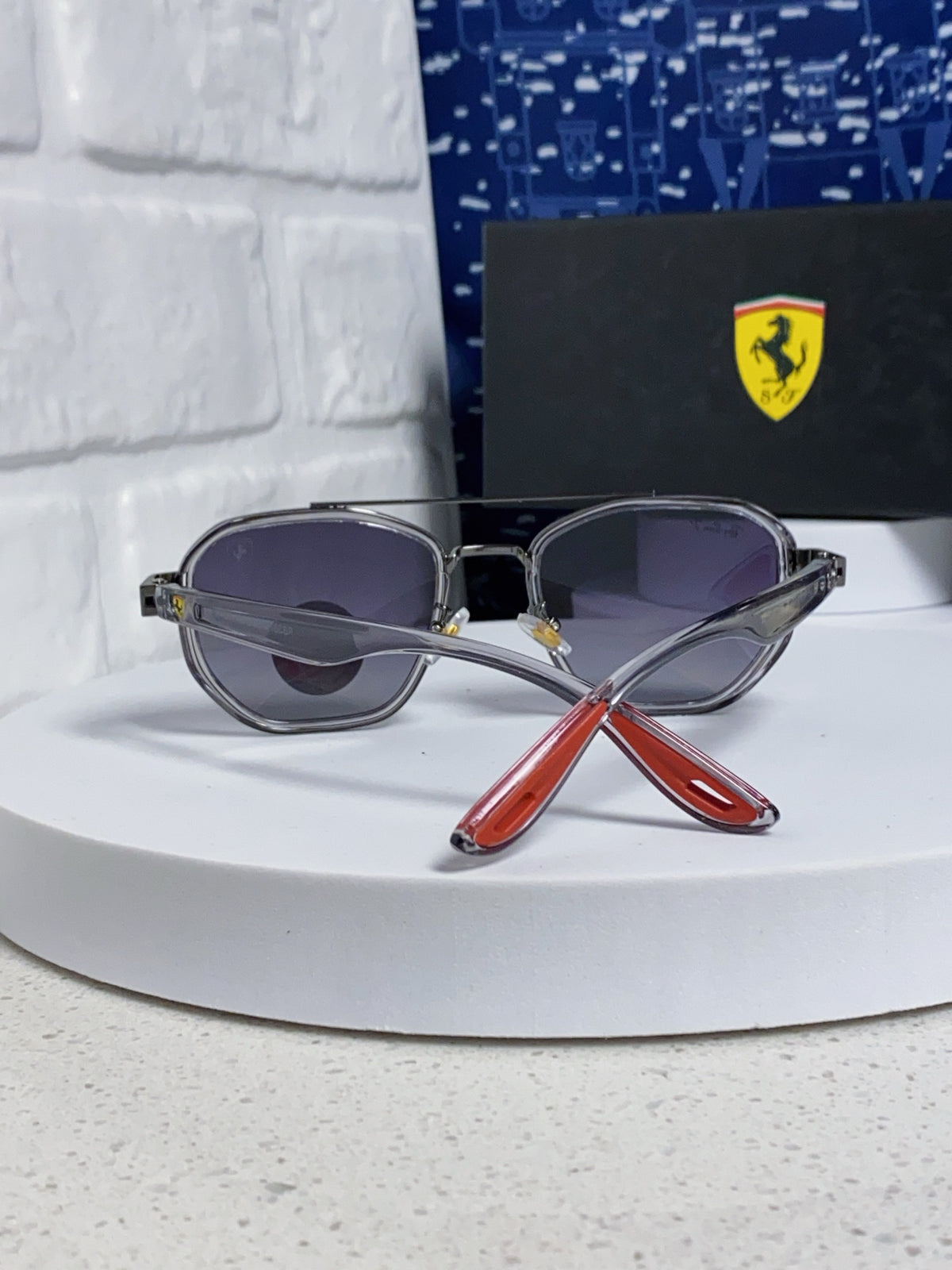 Ray-Ban Polarized Fashion Silver Lens Sunglasses for Men & Women - 488329 - detail image 3