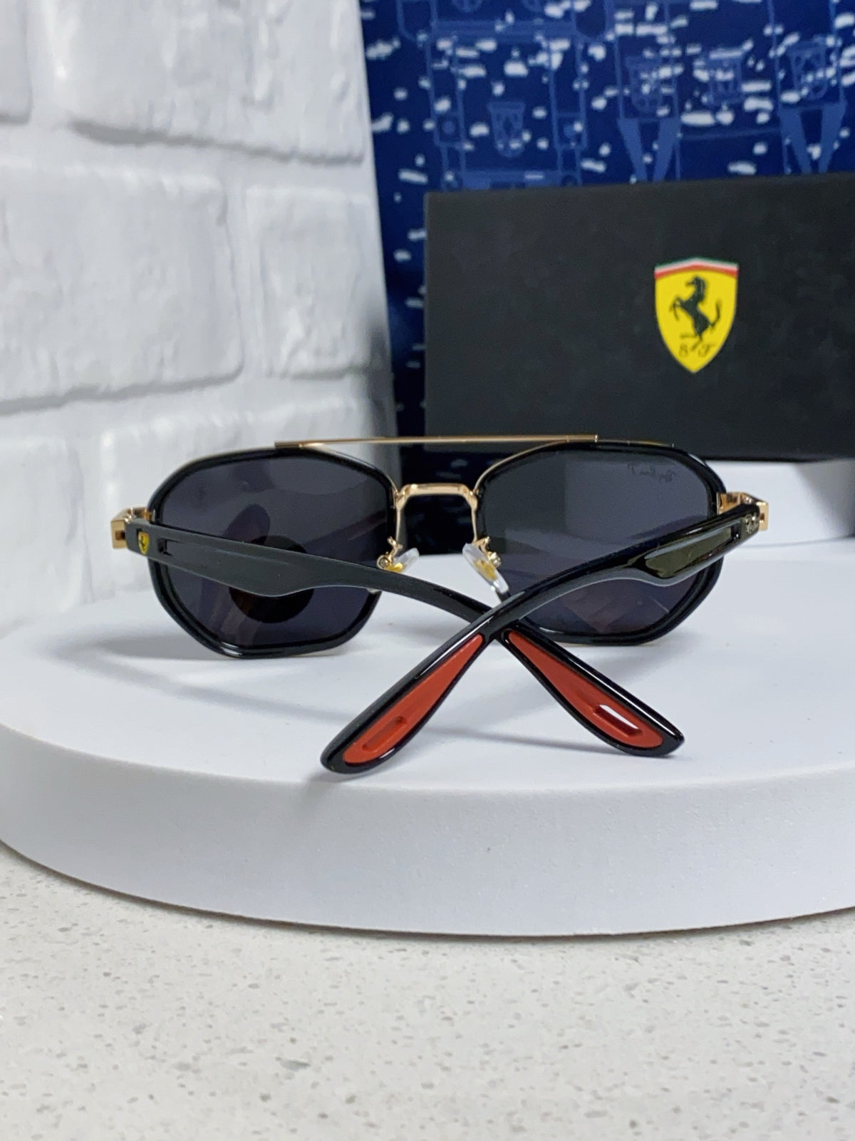 Ray-Ban Polarized Fashion Silver Lens Sunglasses for Men & Women - 488333 - detail image 3