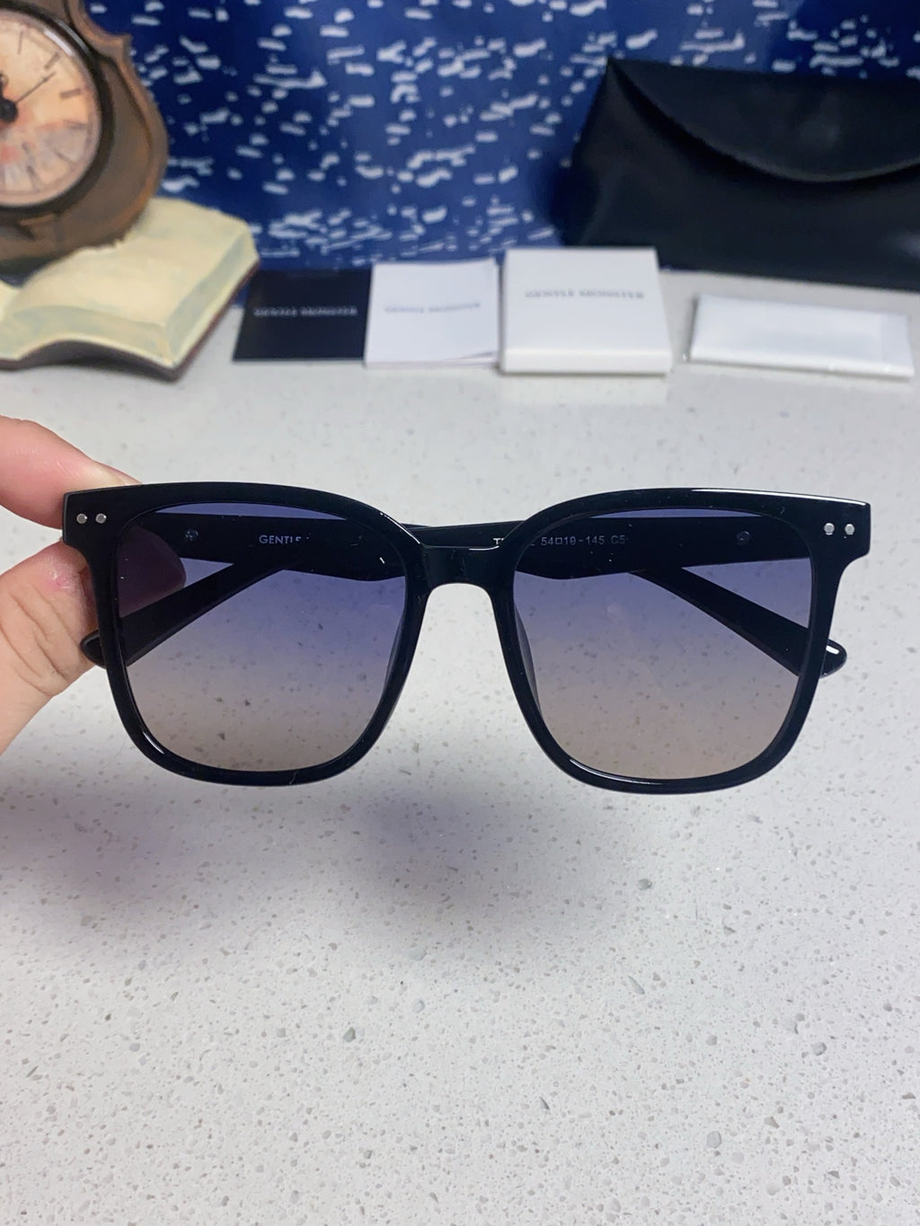 Gentle Monster Polarized Fashion Blue Lens Sunglasses for Men & Women - detail image 4