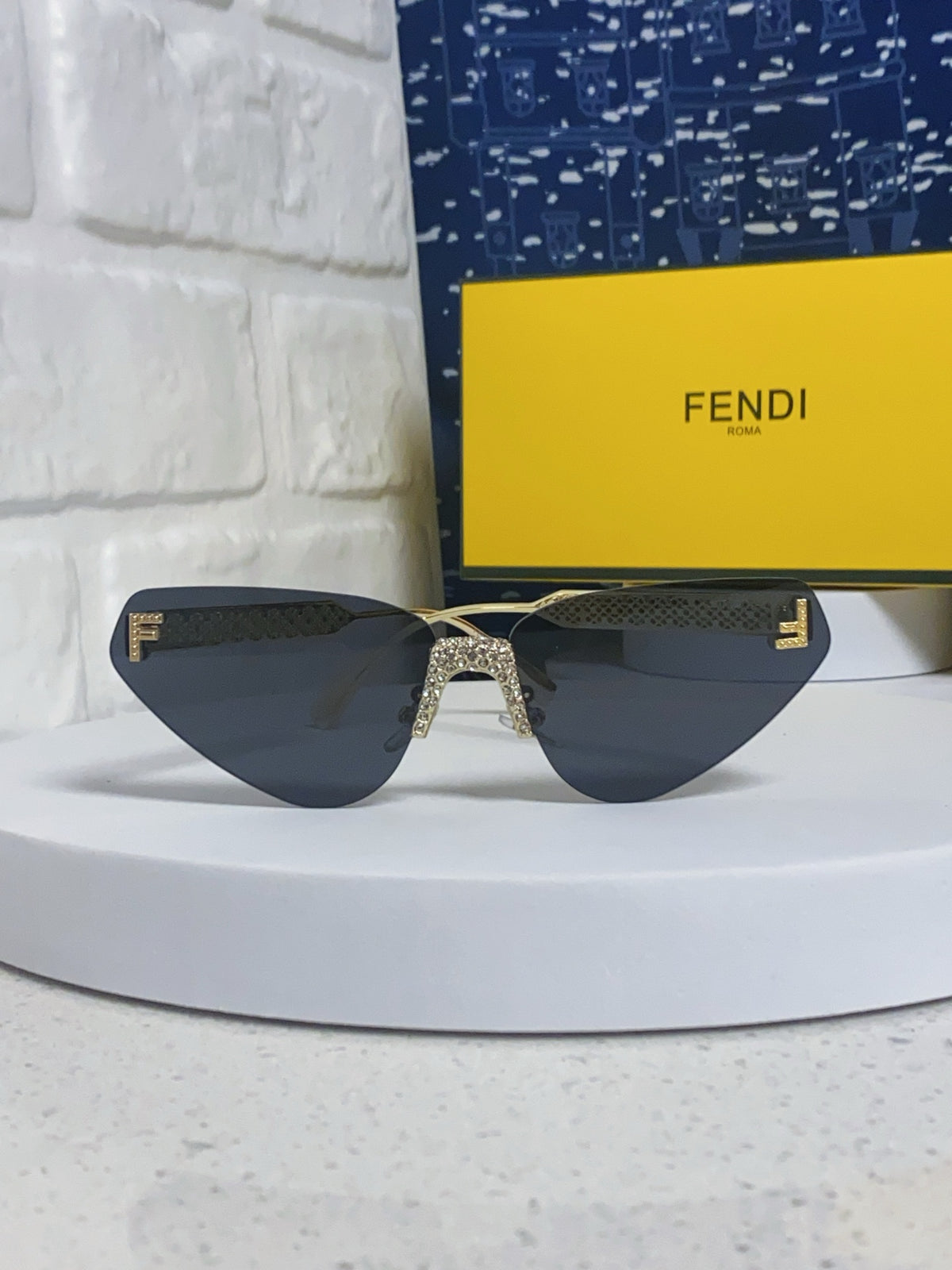 Fendi Lightweight Metal Rimless Silver Lens Sunglasses for Women - detail image 2