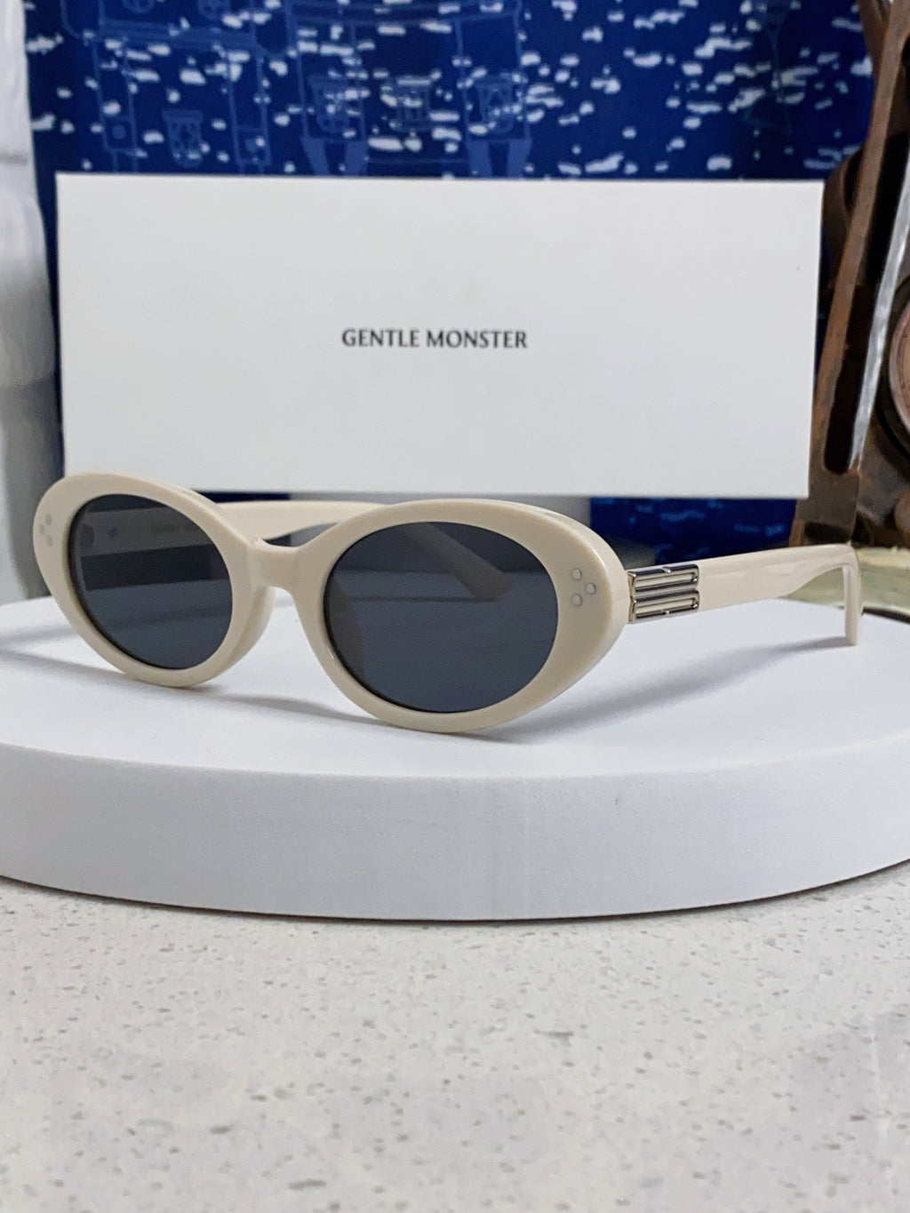 Gentle Monster JEANS Cat-Eye Silver Lens Sunglasses for Men & Women