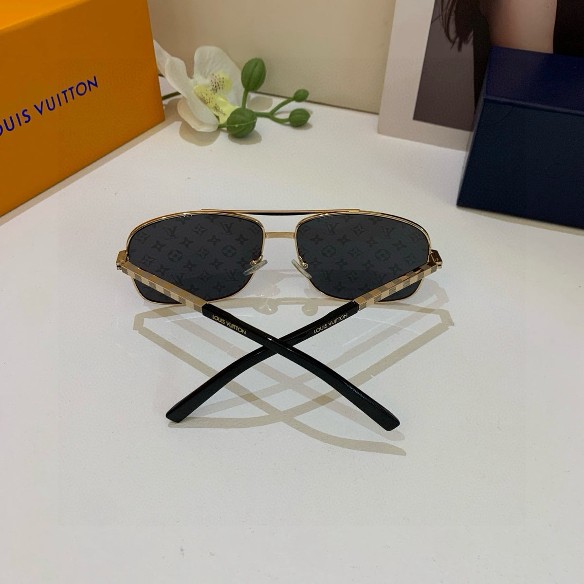 Louis Vuitton Aviator Silver Lens Sunglasses for Men & Women - 158122