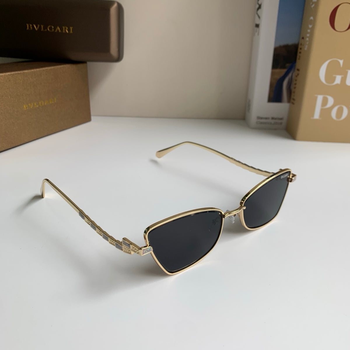 Bottega Veneta Metal Fashion Silver Lens Sunglasses for Men & Women - 372591