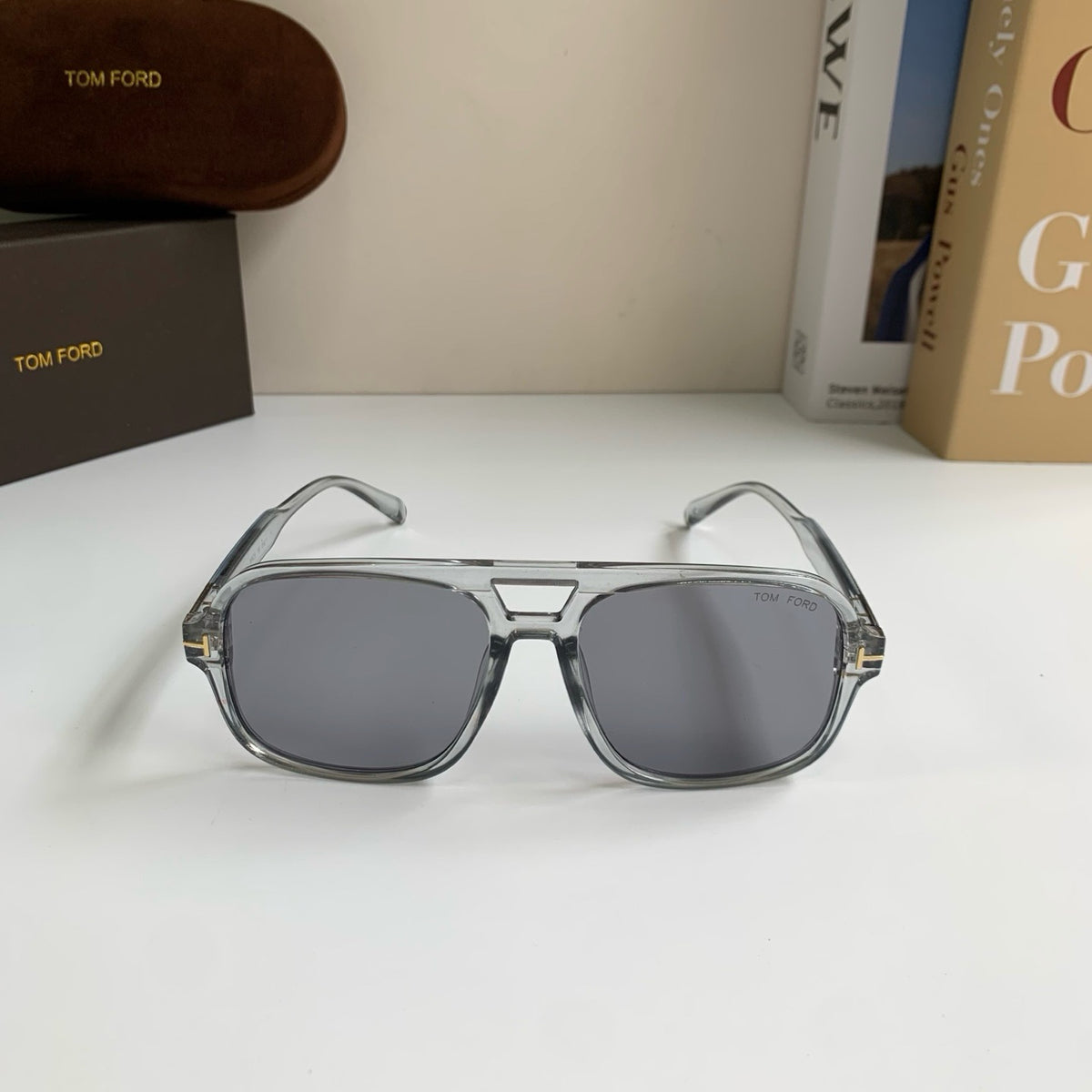 Tom Ford Fashion Gray Lens Sunglasses for Men & Women - detail image 5